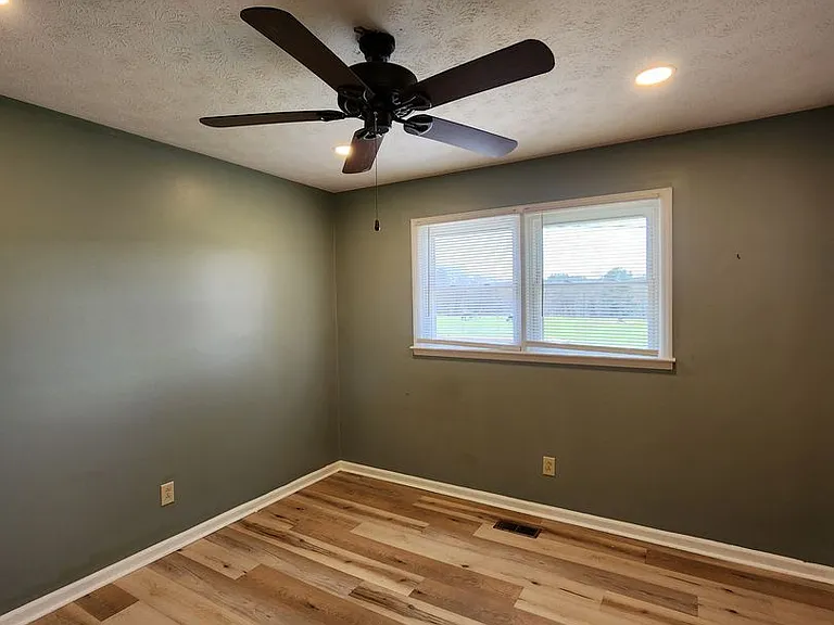 917 Olivette Rd — Photo 11
