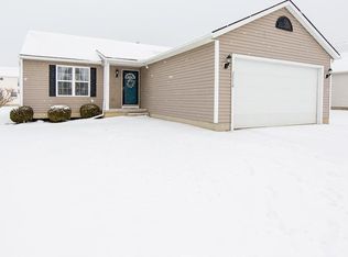 38040 Vista Lake Way, North Ridgeville, OH 44039