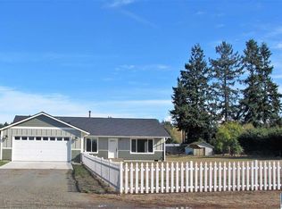 62 Gulls Ln, Sequim, WA 98382