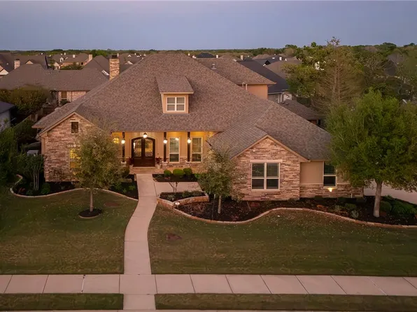 1202 Quarry Oaks Dr, College Station, TX 77845