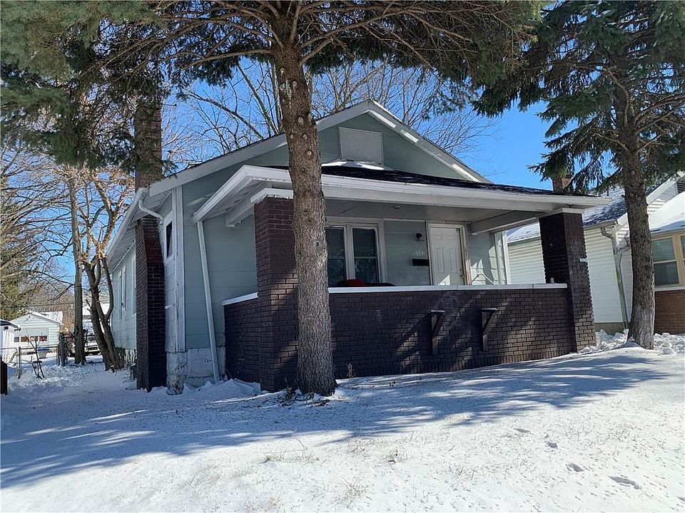 2nd image of 927 N Bradley Ave