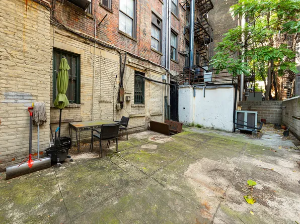 21 East 7th Street image 7 of 11