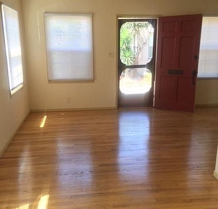 Entry into living/dining area