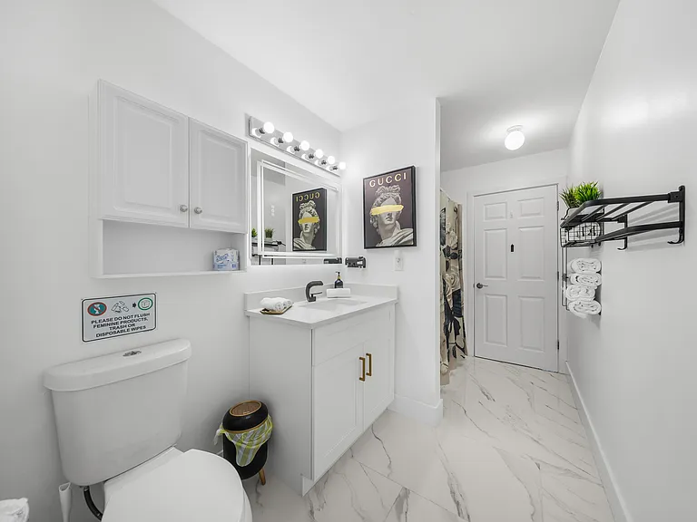 3825 SW 11th Ave — Photo 11