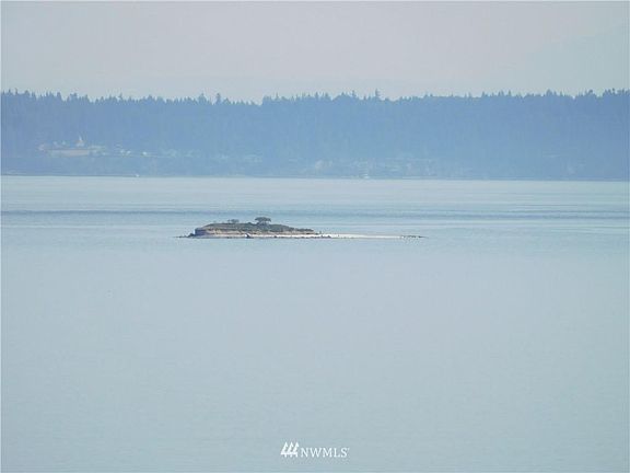 2nd image of 3327 Greenbank Dr