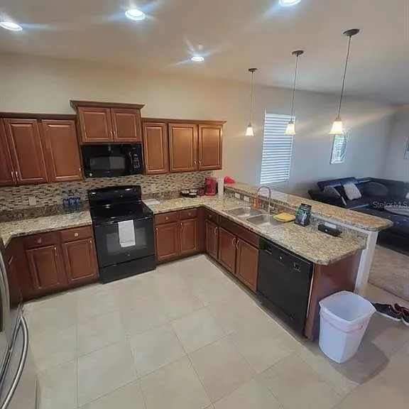 811 Krenson Woods Ln — Photo 4