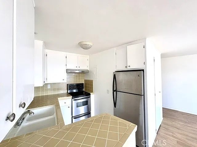 419 Monterey Ln #11 — Photo 7