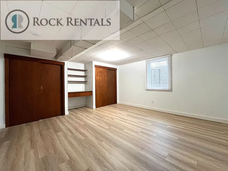 502 S Washington St — Photo 15