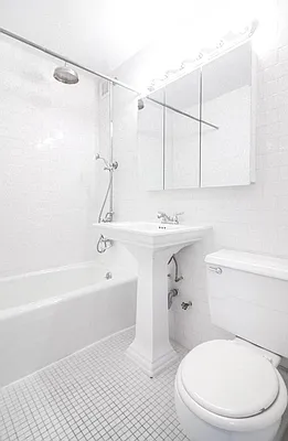 Rented by Keller Williams NYC | media 19