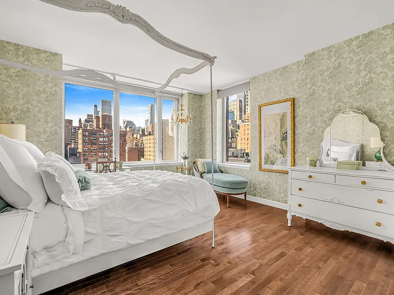 225 E 34th St #12C — Photo 5