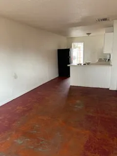 Building Photo - 135 General Arnold St NE #4
