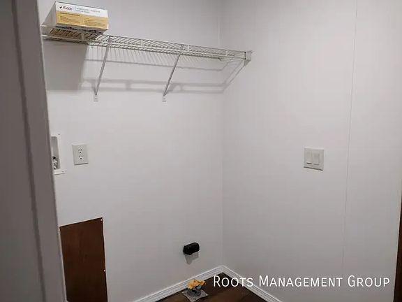 5th image of 15 Birch Crest Dr #15