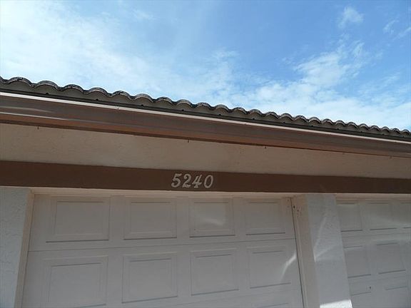 3rd image of 5240 NW 89th Dr