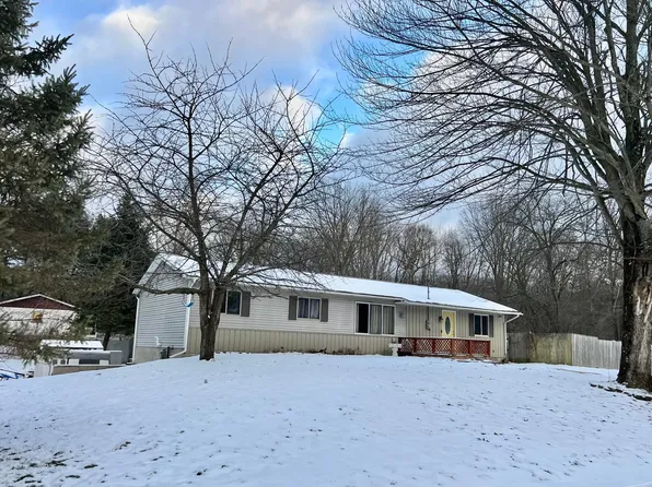 6148 Oneil St, Twin Lake, MI 49457