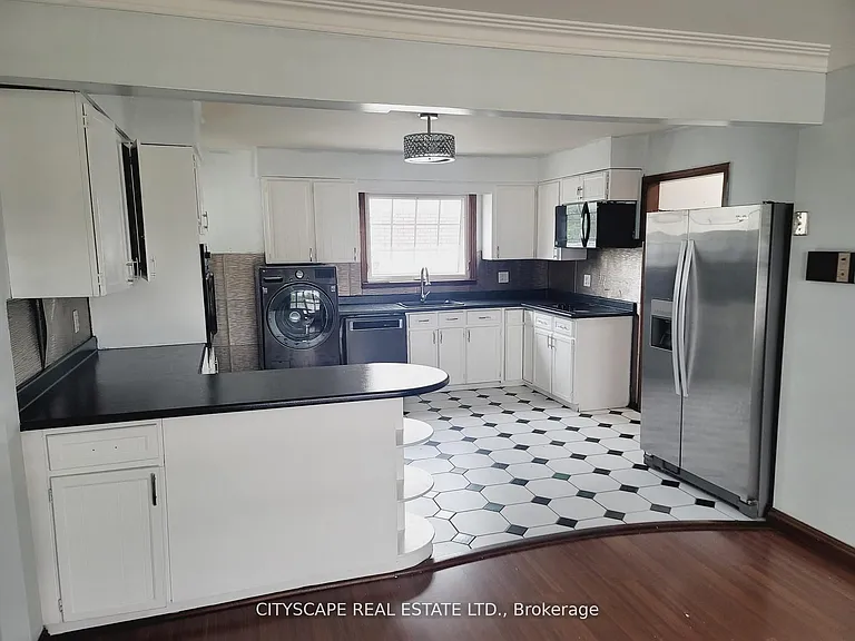 342 Sutherland Dr — Photo 11