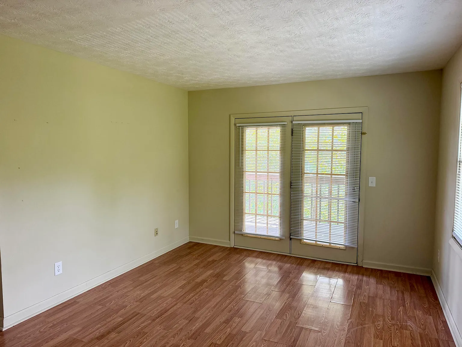 1 bed, 1.0 bath, 750 sqft, $750 — Photo 1