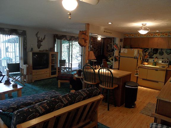 3rd image of 42096 Old Homestead Dr N