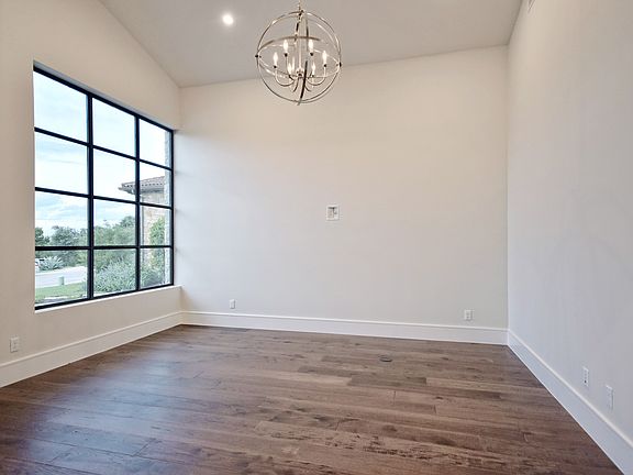 4th image of 8301 Carranzo Dr