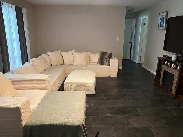 217 Gladiola Rd NE — Photo 5
