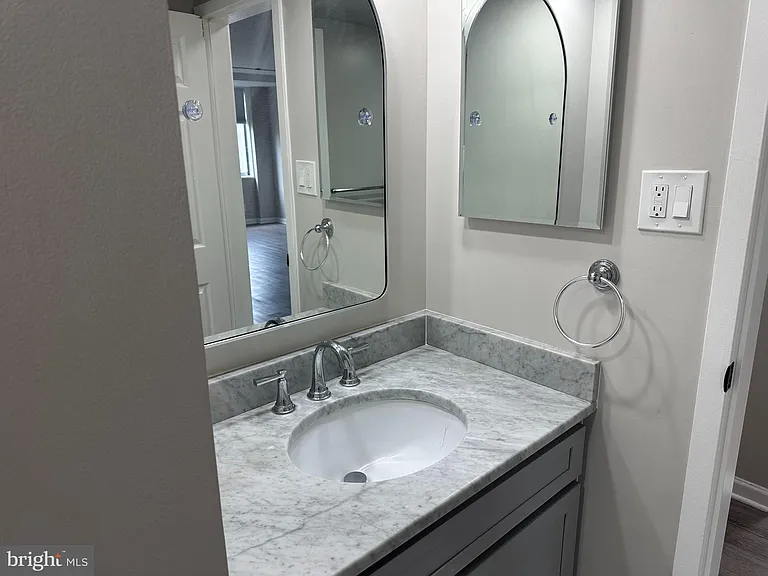 301 N Beauregard St #209 — Photo 11