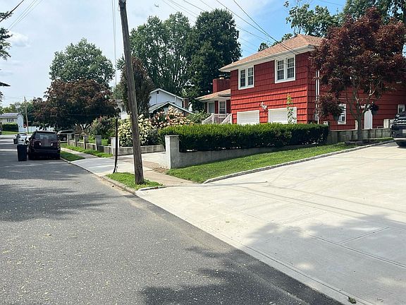 2nd image of 3 Perry Ln