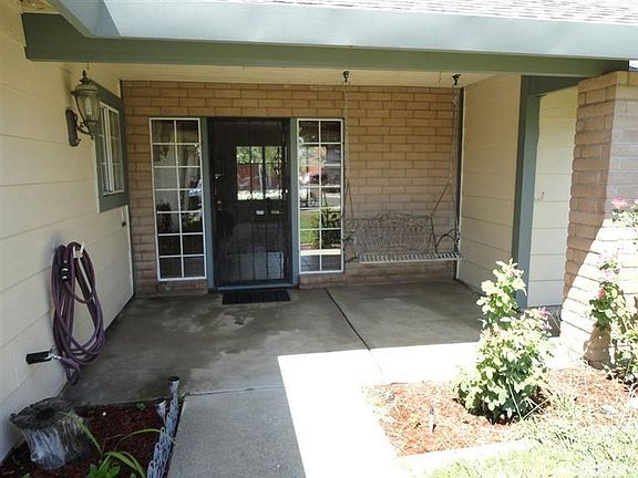 3rd image of 1310 Kinghurst Dr