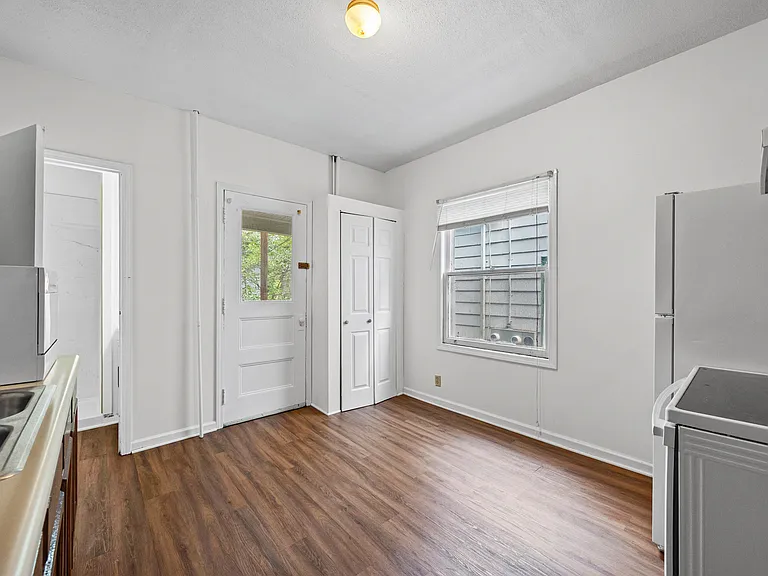 10 Bly St #1 — Photo 8
