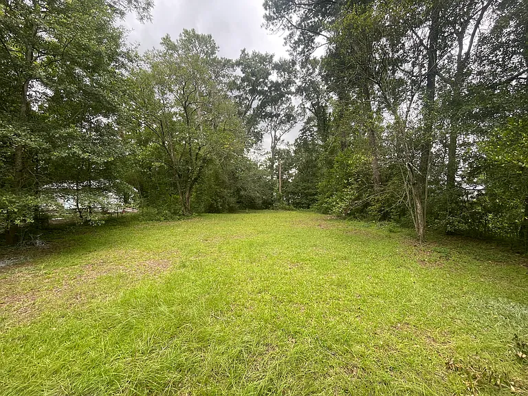 1223 Chickasaw St — Photo 18