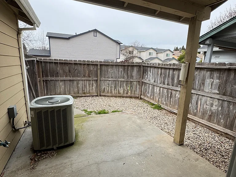 2901 Godman Ave #1 — Photo 20