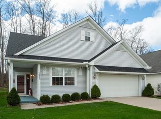 10351 River Rock Ln, North Royalton, OH 44133