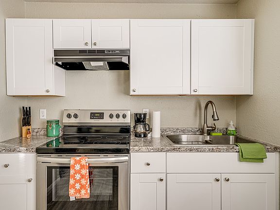 3rd image of 1444 S 13th Ave #2
