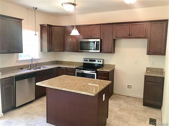 4th image of 5861 Autumnleaf Dr