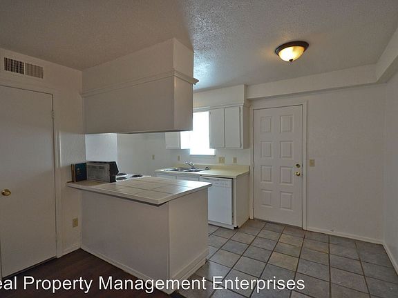 5th image of 6100 Macarthur Park Ln APT 1708
