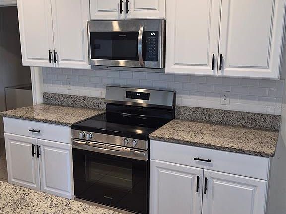 3rd image of 225 Caryota Ct