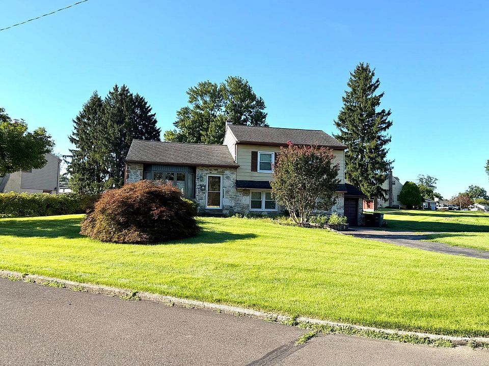 2nd image of 404 Shallcross Rd