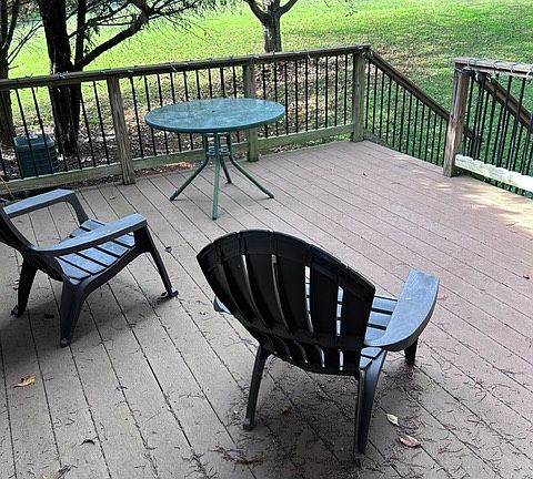 3rd image of 18862 Loudoun Orchard Rd