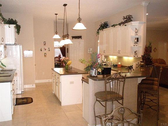 4th image of 2692 Citrus Dr