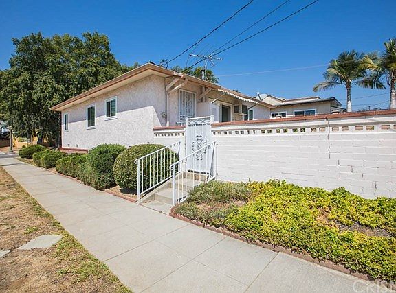 4th image of 1656 La Golondrina Ave