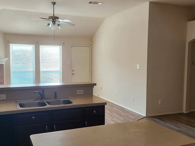 1212 Ruthella Dr — Photo 8