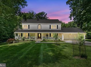 10834 Henderson Rd, Fairfax Station, VA 22039