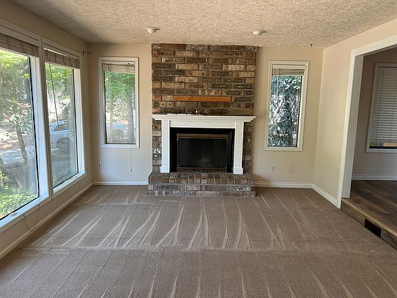 4th image of 10436 SE 98th Ct