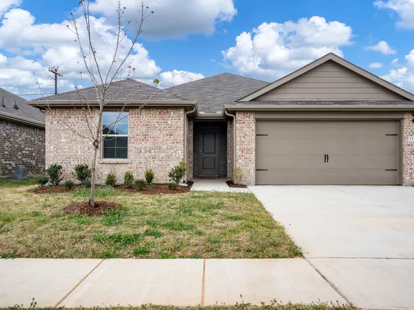 1324 Stuarts Forest Dr, Denton, TX 76207