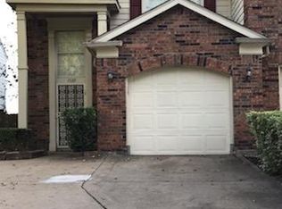 1520 Creek Bank Ln, Arlington, TX 76014