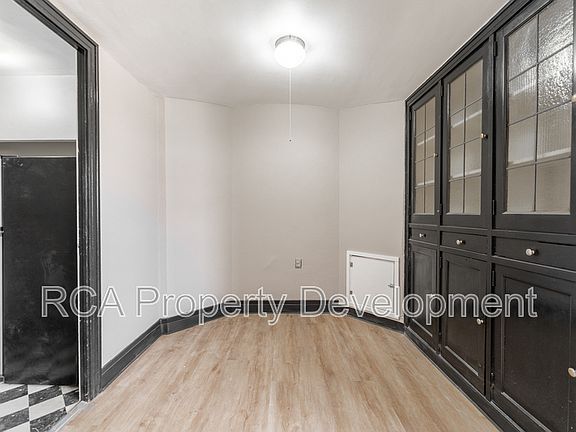 4th image of 37 W Saint Clair St APT 210