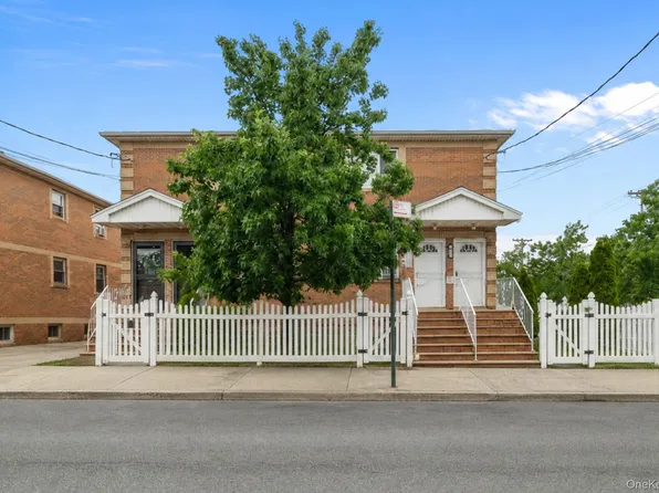 874 Pine Street, Brooklyn, NY 11208