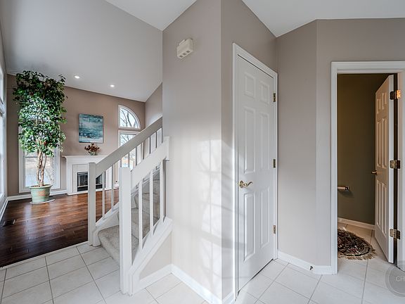 4th image of 510 Harlowe Ln