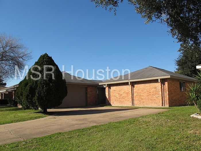 1st image of 19622 San Gabriel Dr