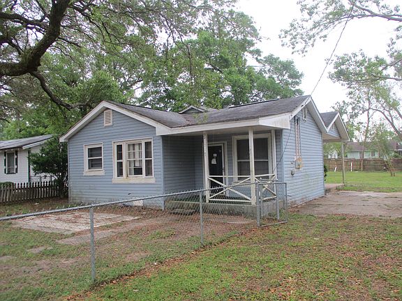 2nd image of 3417 W Lee St