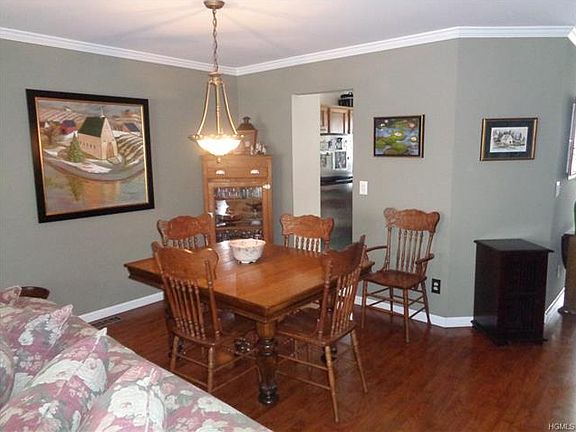 5th image of 2102 Dunhill Dr