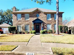 2110 Winged Foot Dr, League City, TX 77573
